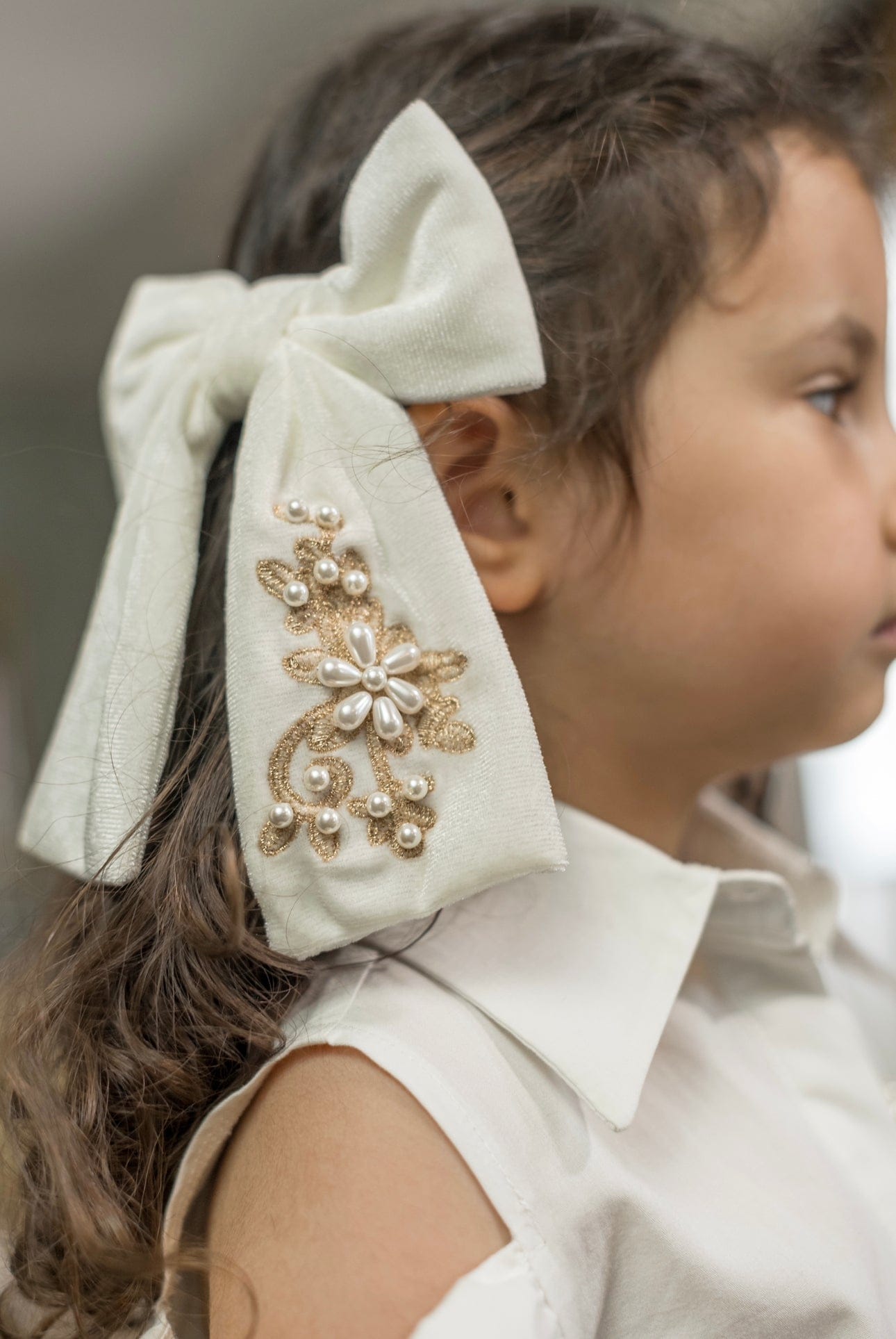 Girl | Embroidered Velvet Pearl Hair Bows | Black & Ivory