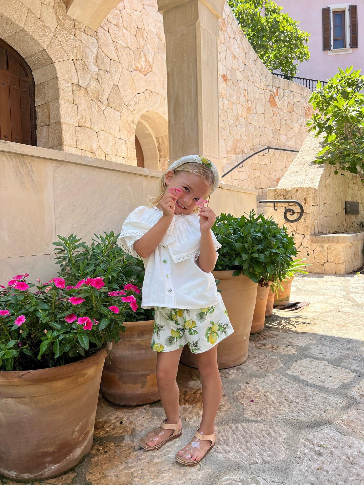 Girl | Amalfi Lemon Print Linen Blouse and Shorts Set | White x Green x Yellow