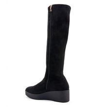 Cecina | Black F Suede