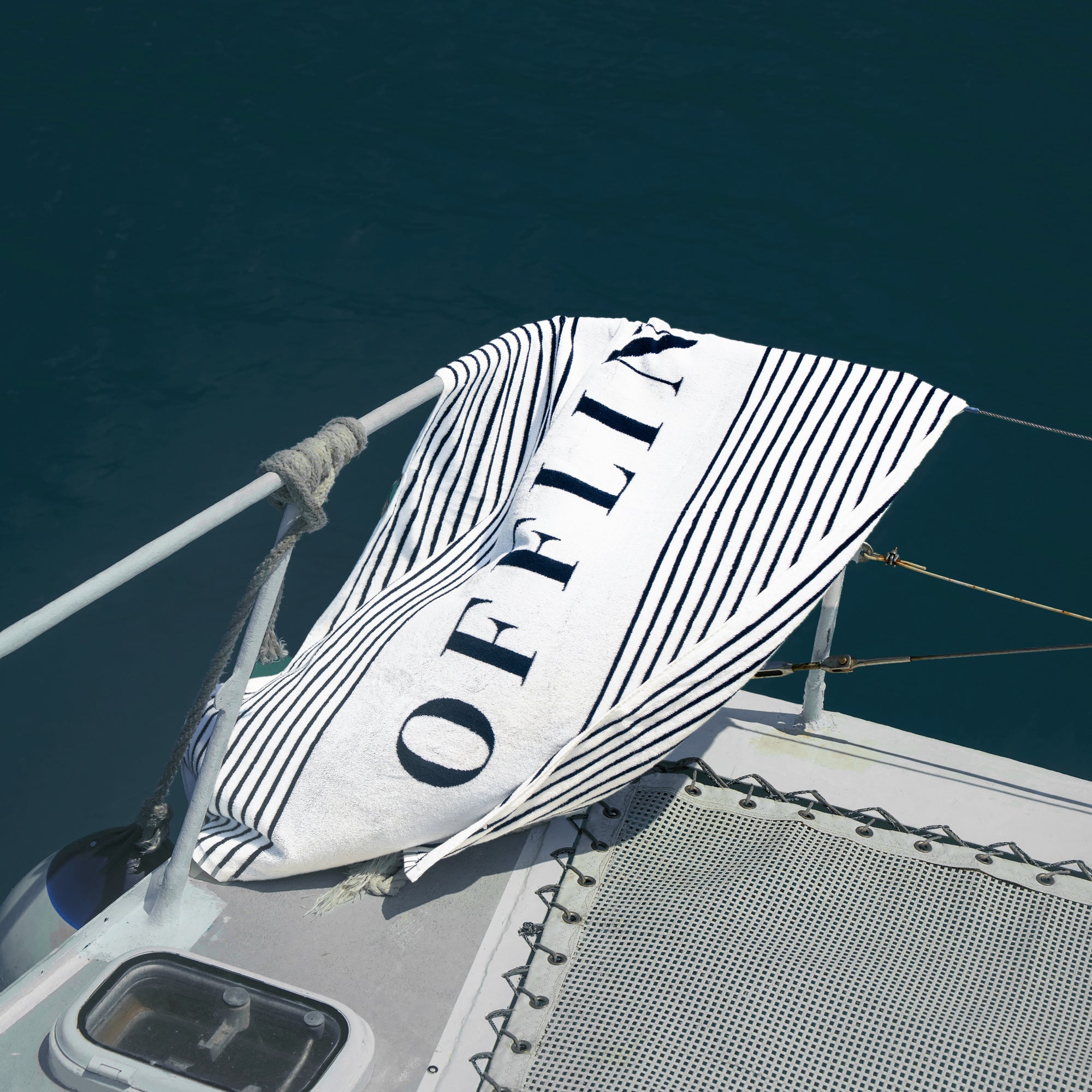 Offline Australian Cotton Beach Towels | Navy/White