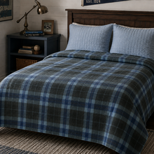 Aberdeen Throw | Velvet Green / Indigo
