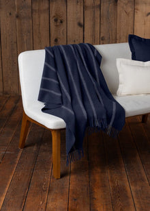 Notting Hill Throw | Navy / Ivory