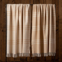 Boulder Throw | Ivory / Beige