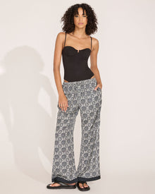 Women | The Dani Pant | Medallion Blackout