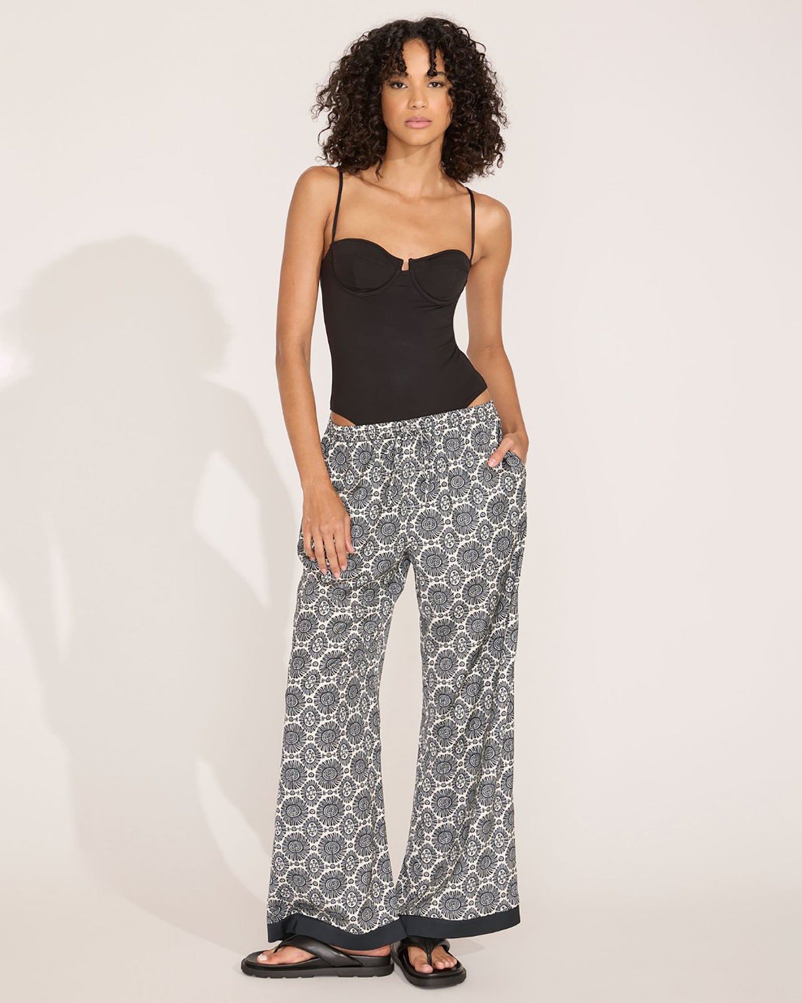 Women | The Dani Pant | Medallion Blackout