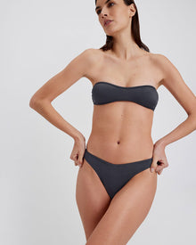 The Maeve Bikini Top - Solid & Striped