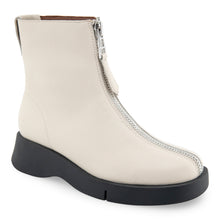 Francis | Eggnog Leather