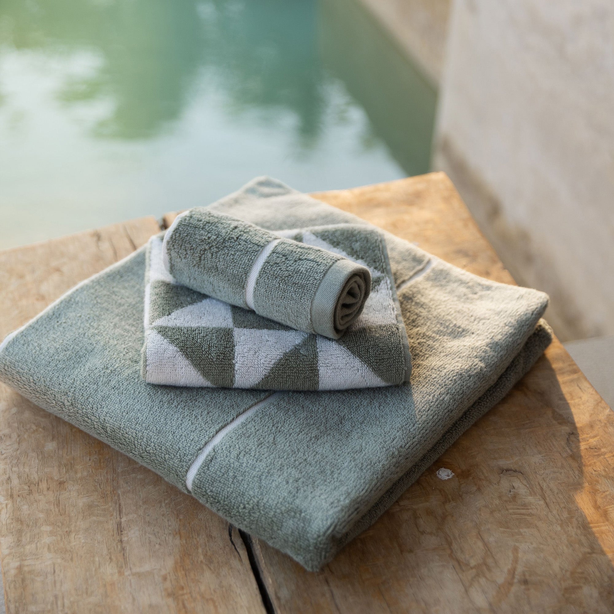 Umbra Australian Cotton Towels | Sage/Ecru