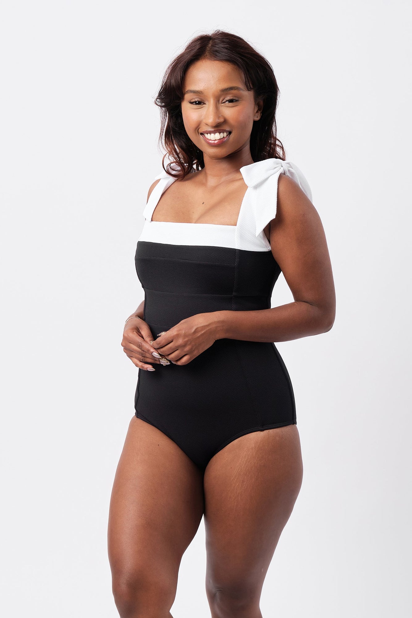 UNE PIECE-Classic Square Neck MONOCHROME TEXTURE