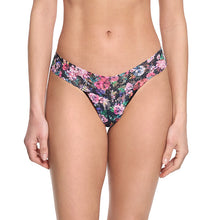 Signature Lace Low Rise Thong | Dark Peoni