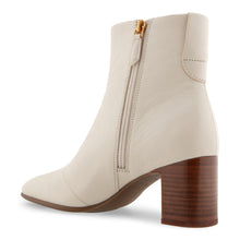 Magnuslog | Eggnog Leather